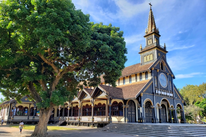 Kiến trúc kết hợp giữa truyền thống và hiện đại của nhà thờ gỗ Kon Tum
